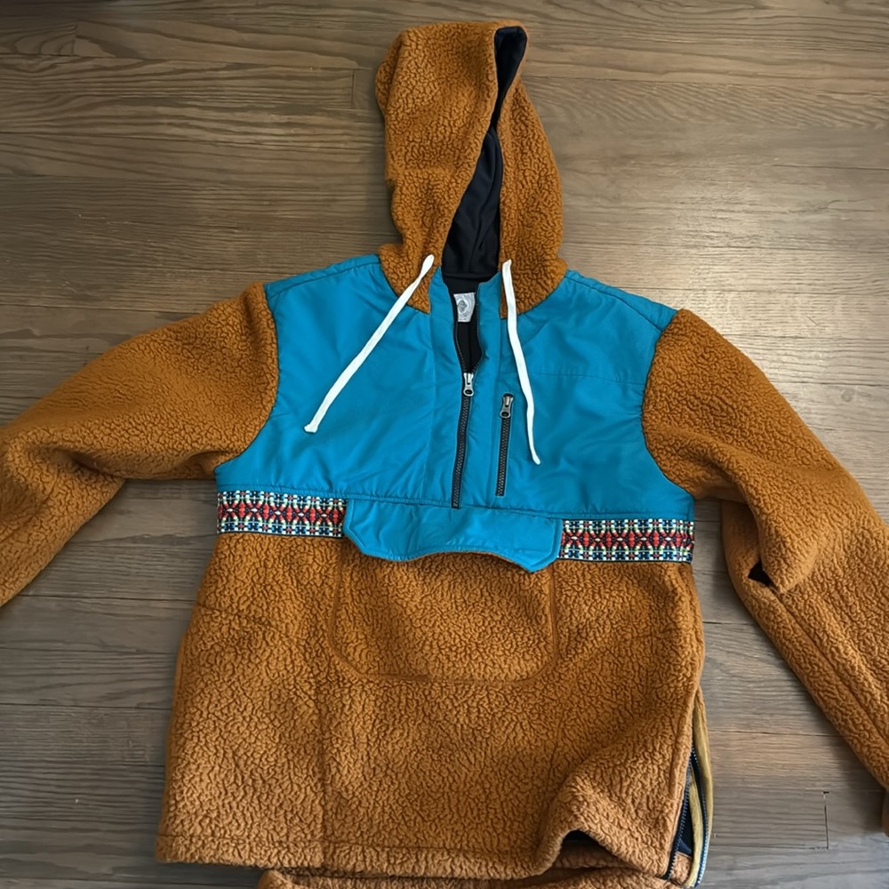 18East Fleece Set